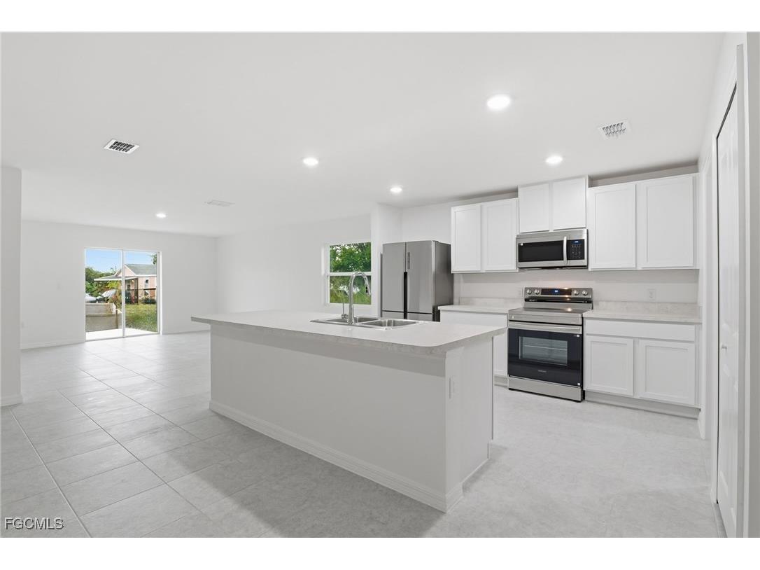 3418 20th Street SW Lehigh Acres FL 33976 2025024018 image5