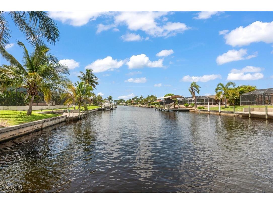 3418 SE 19th Avenue Cape Coral FL 33904 2025002396 image4