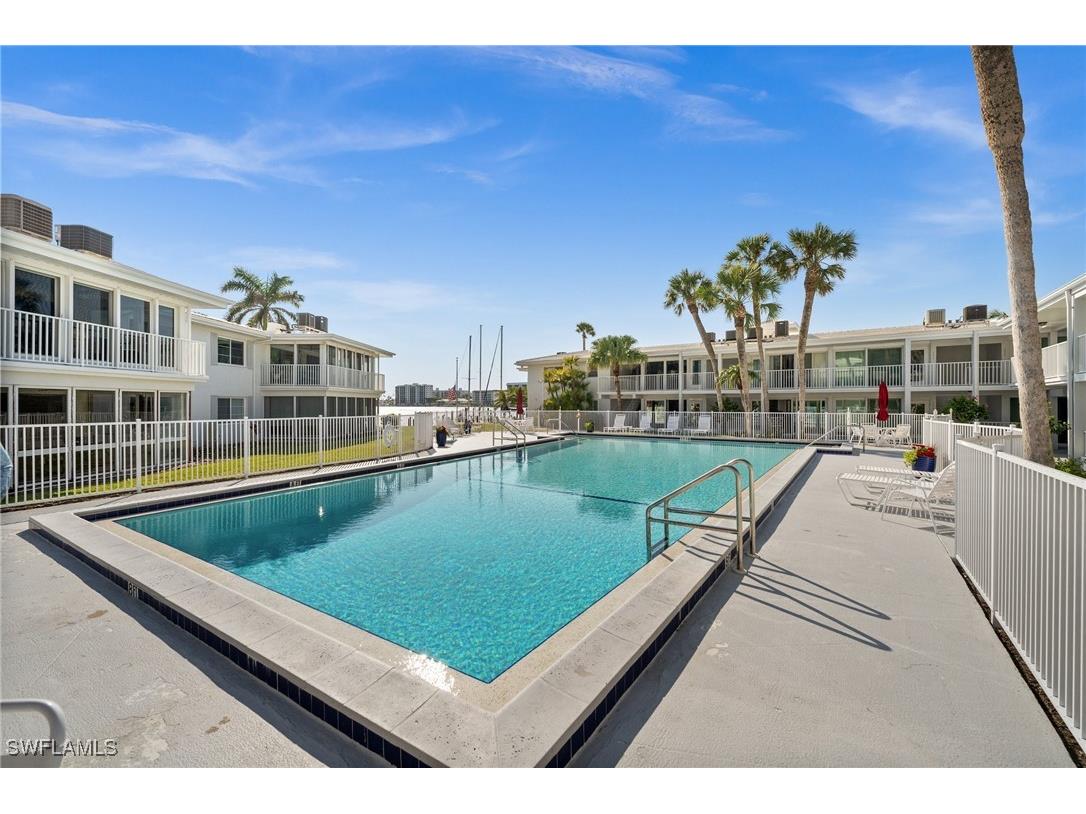 342 Harbour Drive #342 Naples FL 34103 225080485 image25