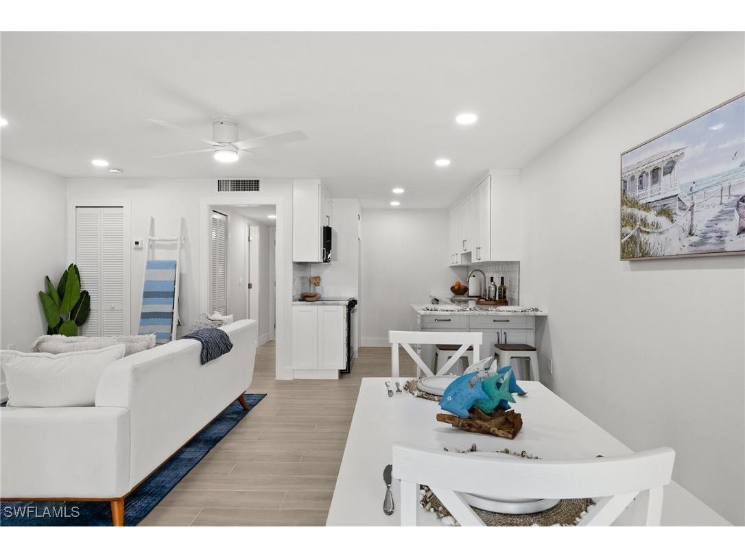 342 Harbour Drive #342 Naples FL 34103 225080485 image7