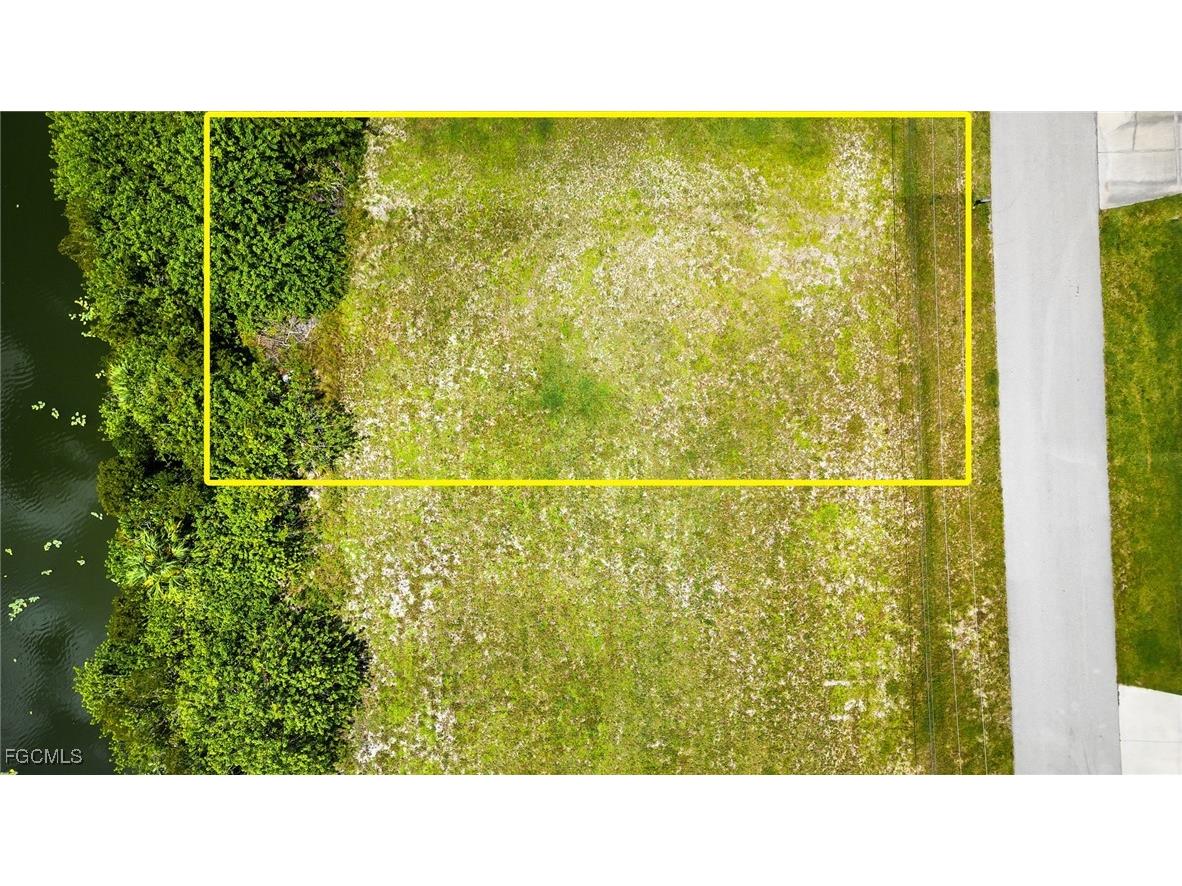 342 NE 25th Terrace Cape Coral FL 33909 2025025271 image4