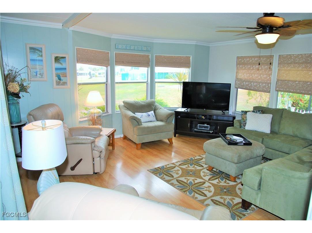 342 Nicklaus Boulevard North Fort Myers FL 33903 2025023342 image15