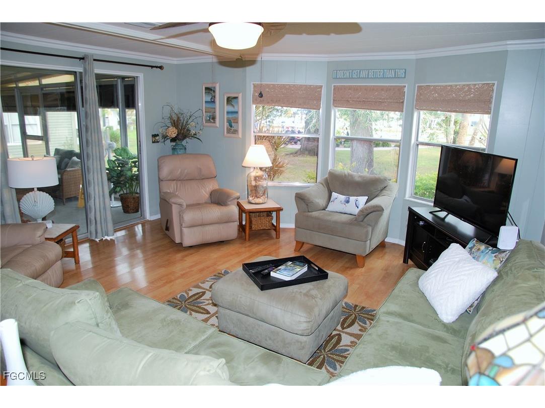 342 Nicklaus Boulevard North Fort Myers FL 33903 2025023342 image16