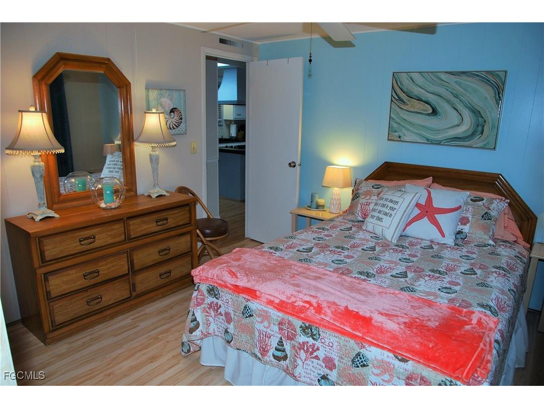 342 Nicklaus Boulevard North Fort Myers FL 33903 2025023342 image27