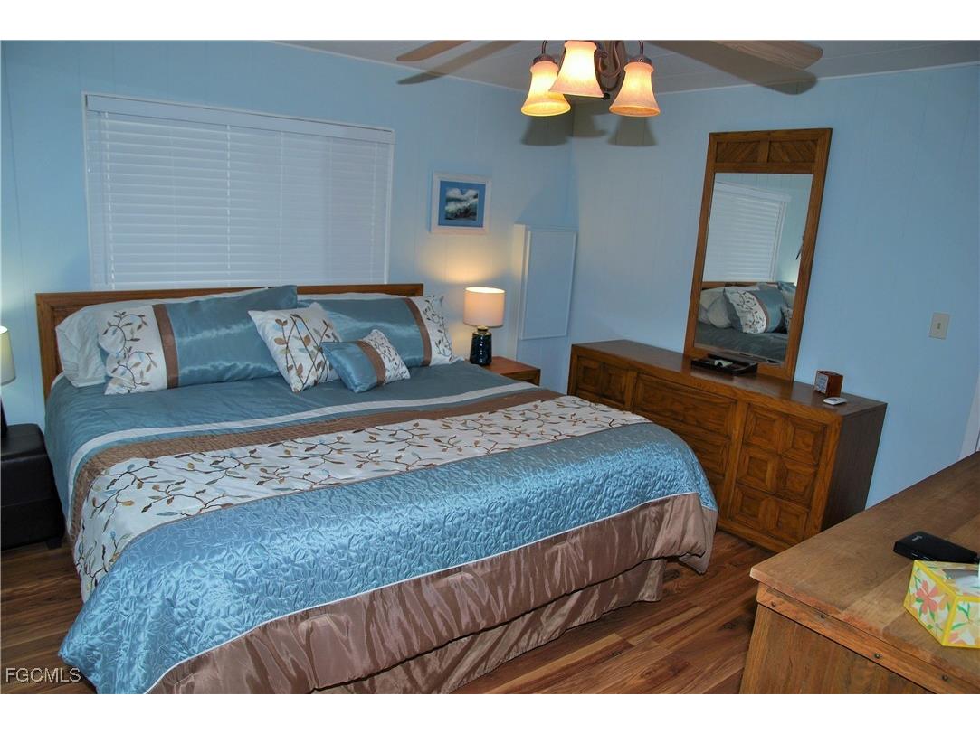 342 Nicklaus Boulevard North Fort Myers FL 33903 2025023342 image34