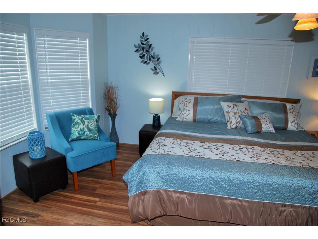 342 Nicklaus Boulevard North Fort Myers FL 33903 2025023342 image35