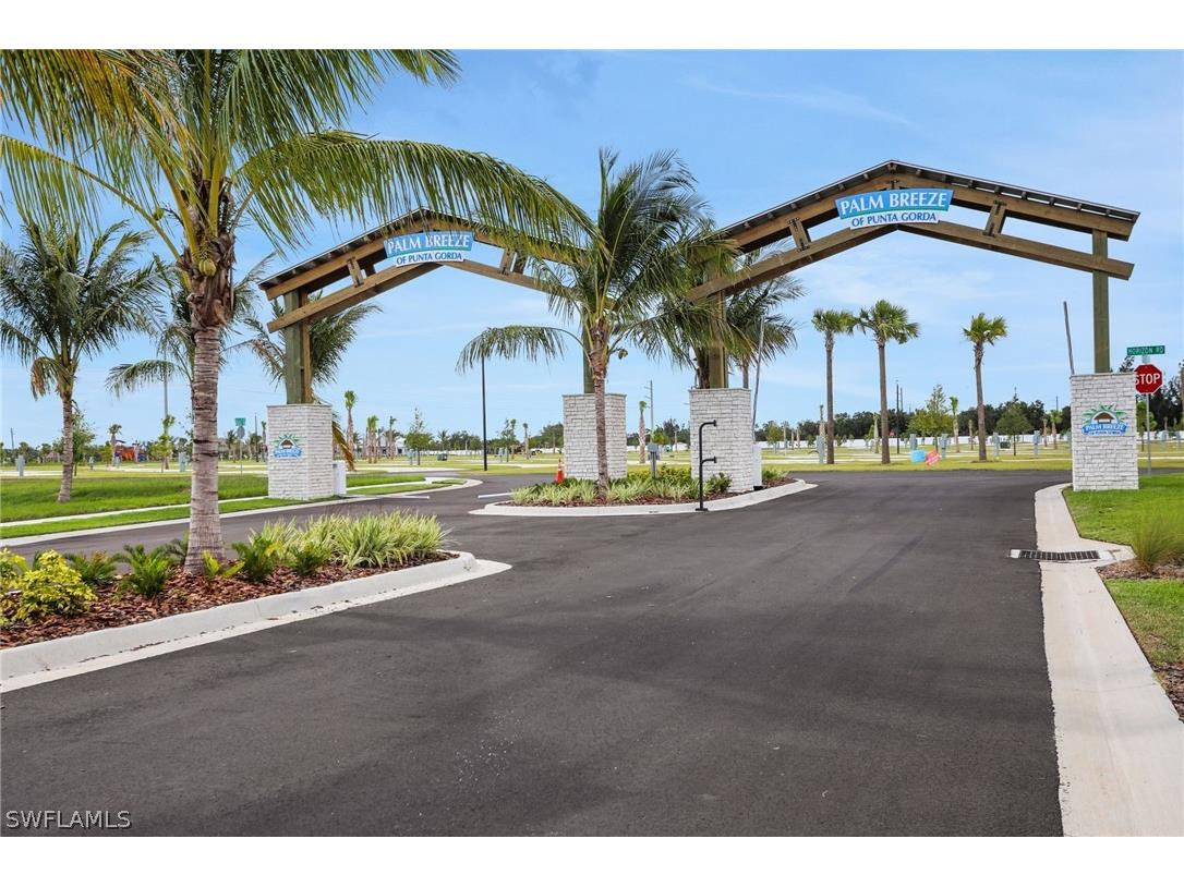 342 Sovereign Street Punta Gorda FL 33982 226010030 image1