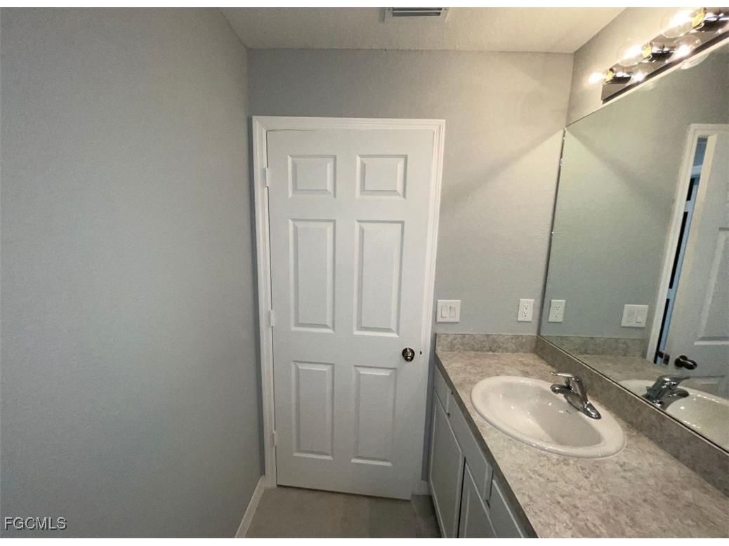 3420 67th Street W Lehigh Acres FL 33971 2025021884 image4