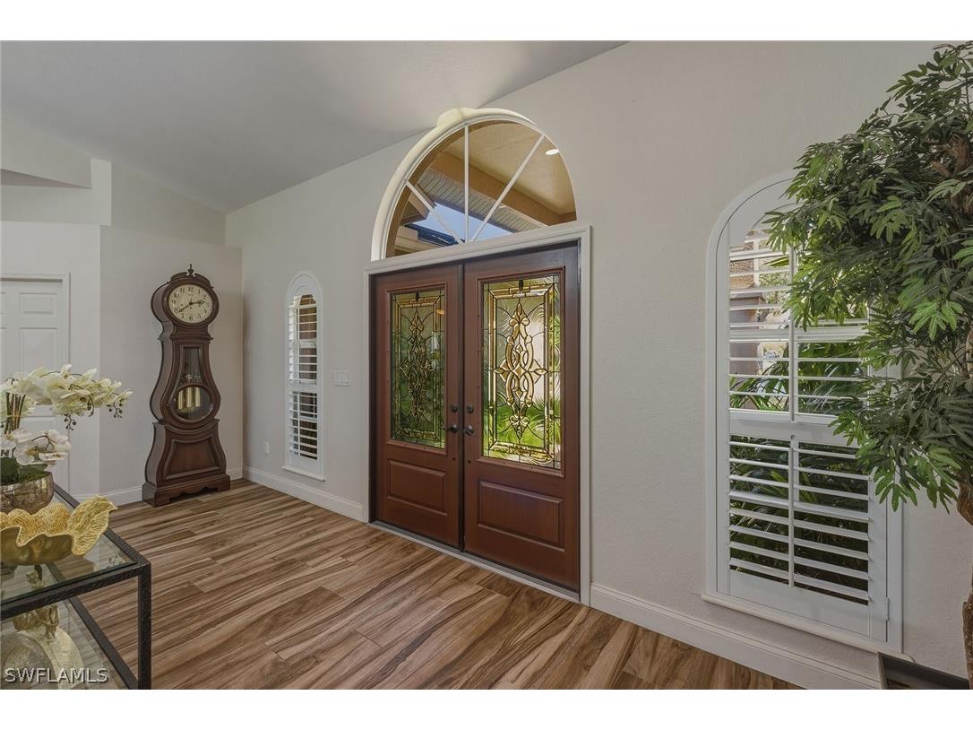 3420 Bedford Court Naples FL 34112 226008166 image4