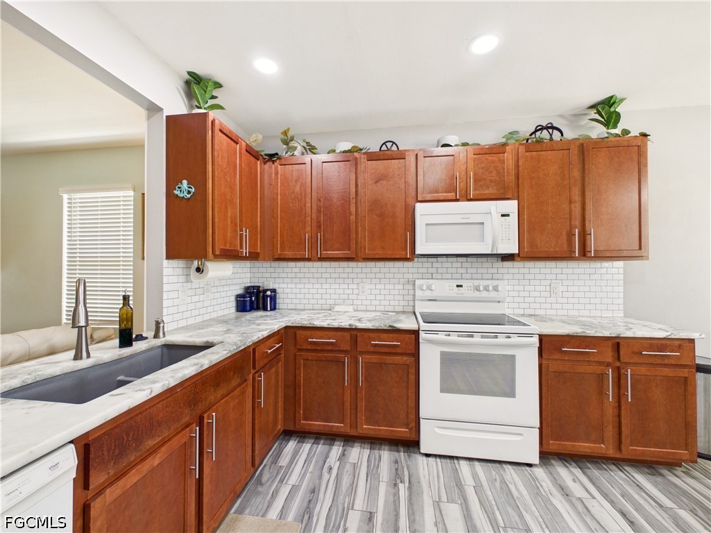 3420 Cancun Court Cape Coral FL 33909 2026024878 image5