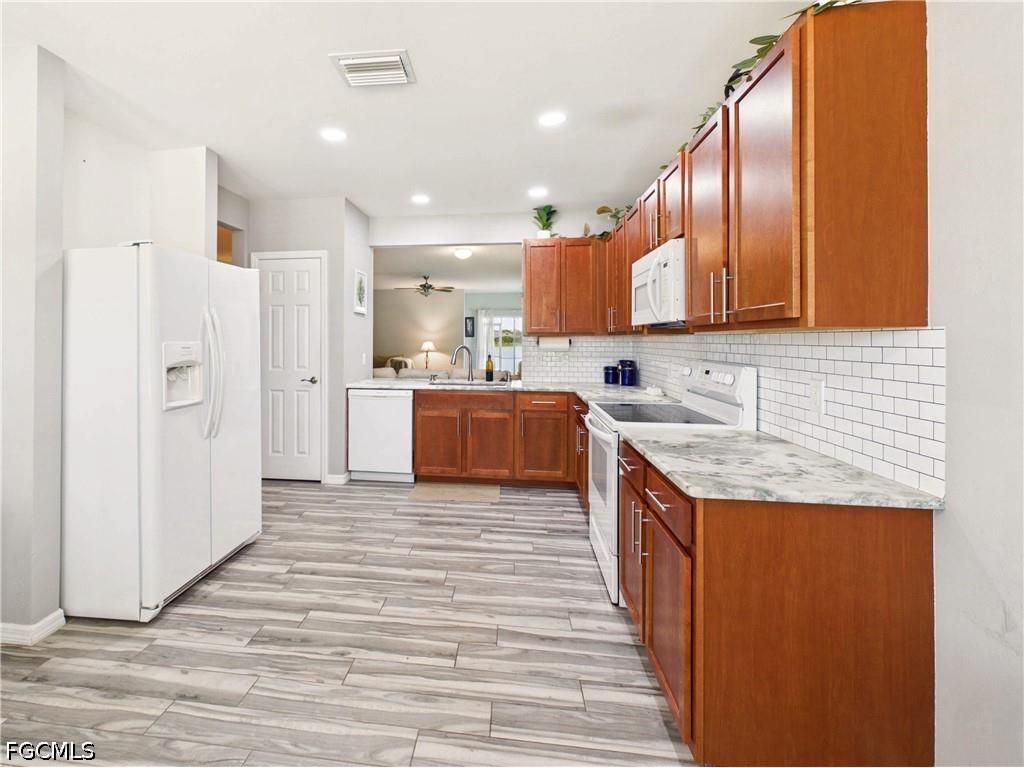 3420 Cancun Court Cape Coral FL 33909 2026024878 image6