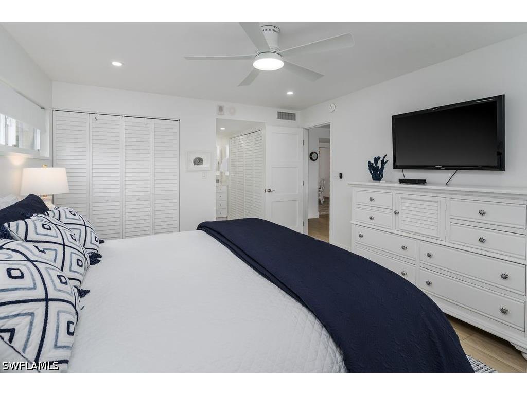 3420 Gulf Shore Boulevard N #14 Naples FL 34103 226021003 image15