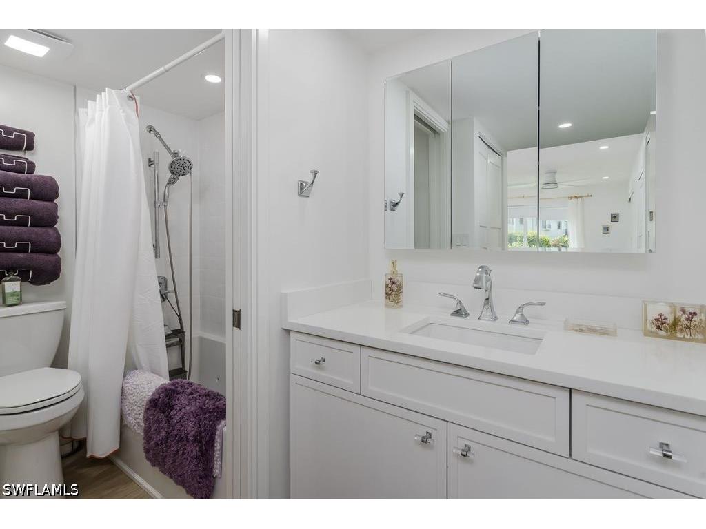 3420 Gulf Shore Boulevard N #14 Naples FL 34103 226021003 image24
