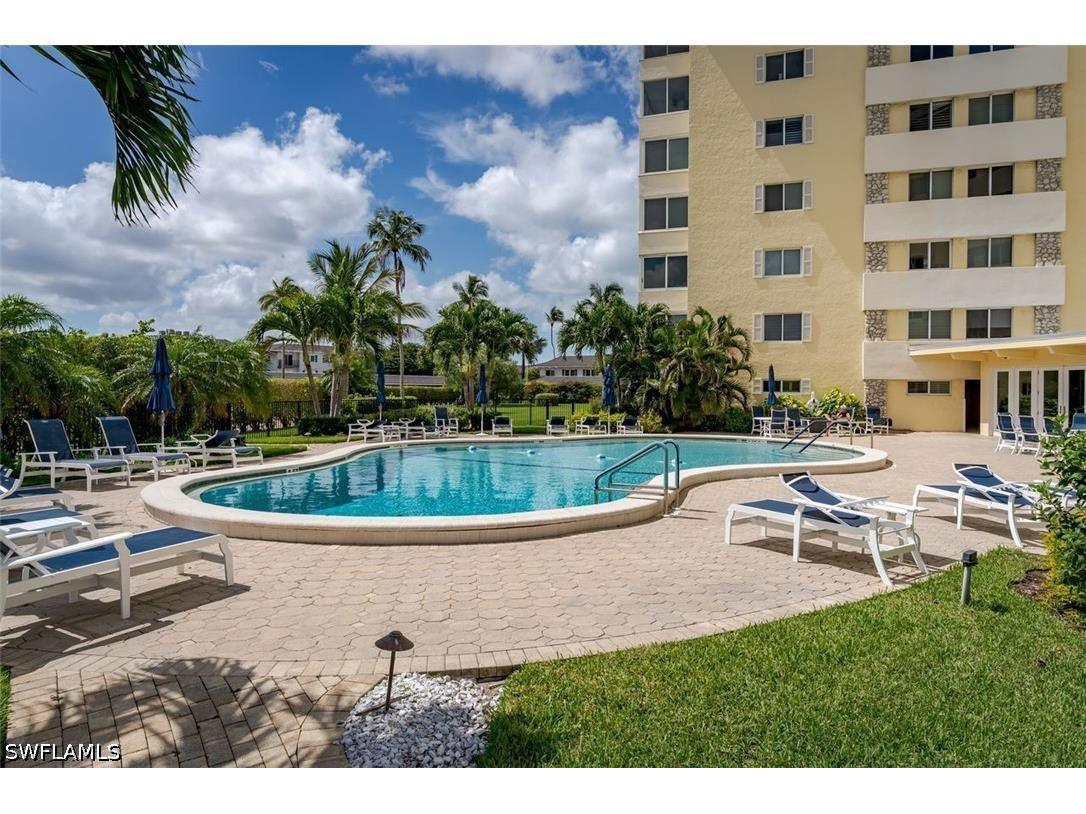 3420 Gulf Shore Boulevard N #14 Naples FL 34103 226021003 image30