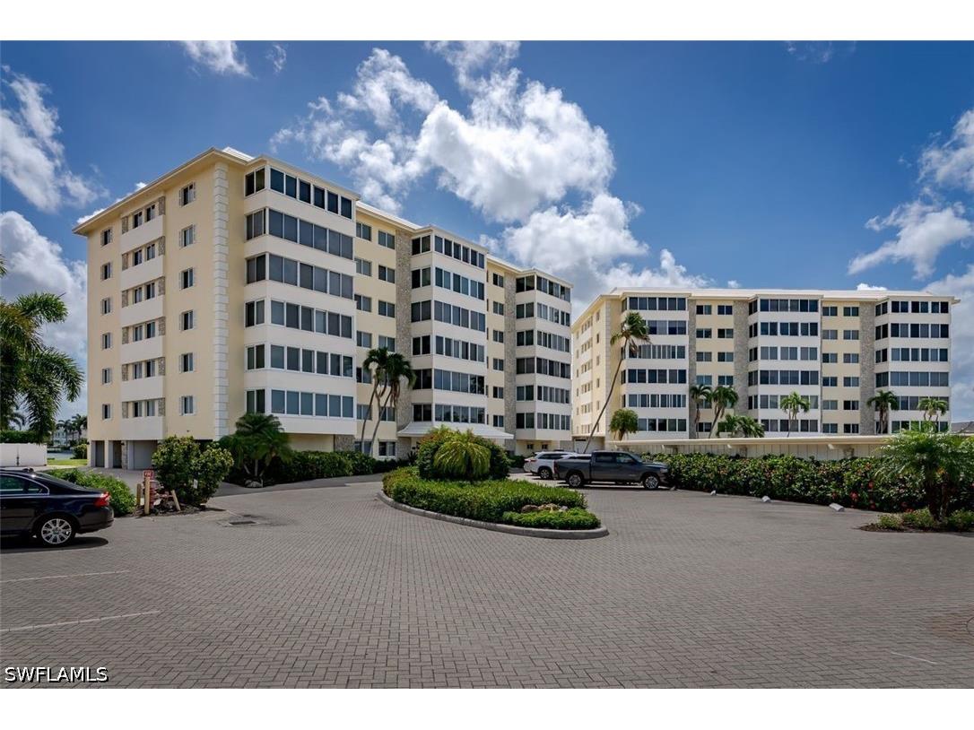 3420 Gulf Shore Boulevard N #14 Naples FL 34103 226021003 image37