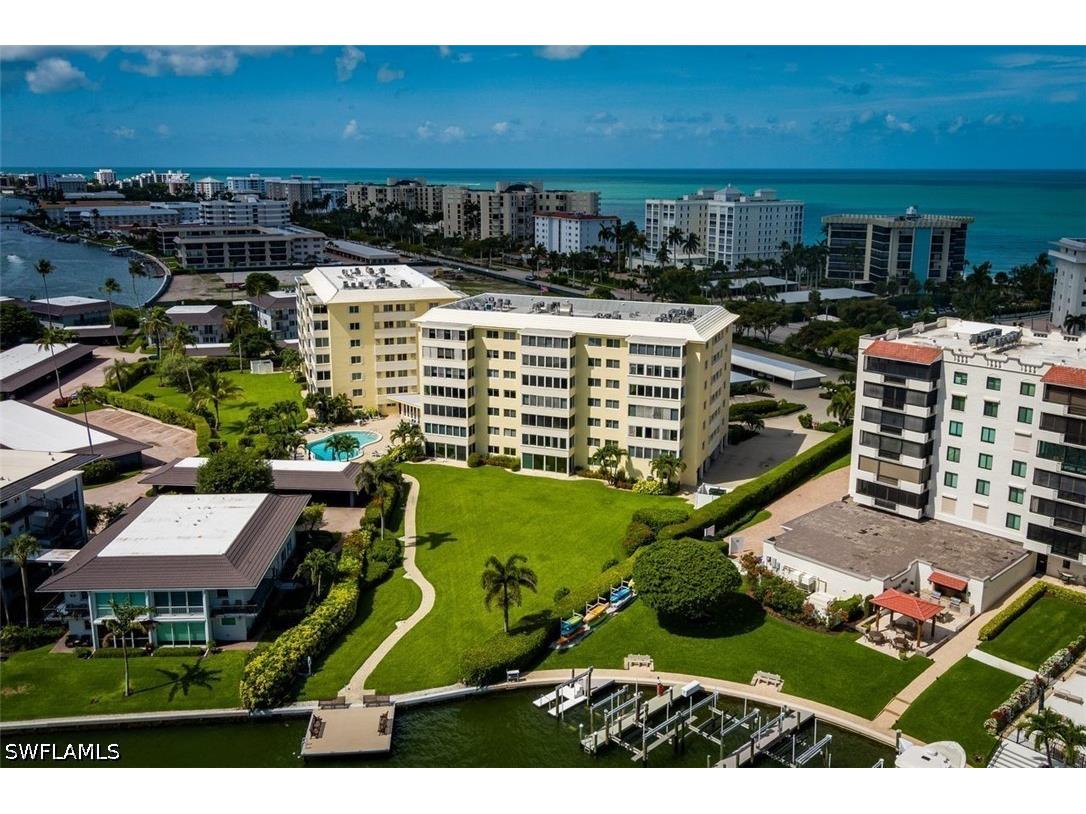 3420 Gulf Shore Boulevard N #14 Naples FL 34103 226021003 image38