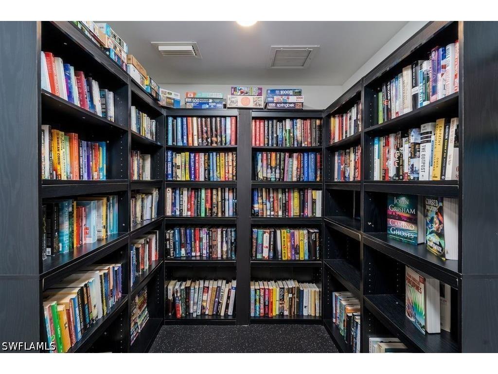 3420 Gulf Shore Boulevard N #14 Naples FL 34103 226021003 image43