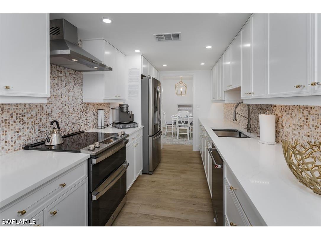 3420 Gulf Shore Boulevard N #14 Naples FL 34103 226021003 image6