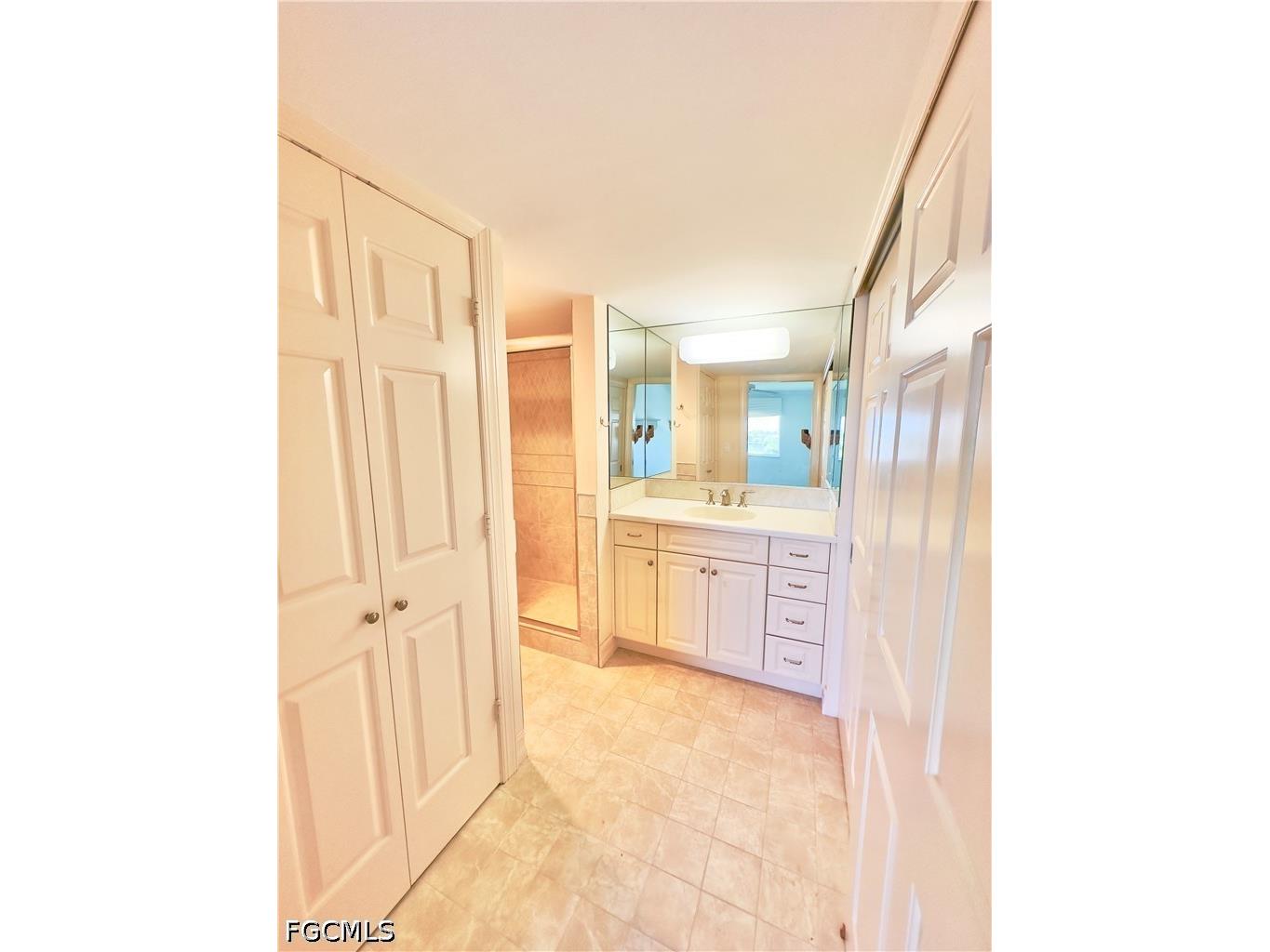 3420 Gulf Shore Boulevard N #43 Naples FL 34103 2026025452 image27