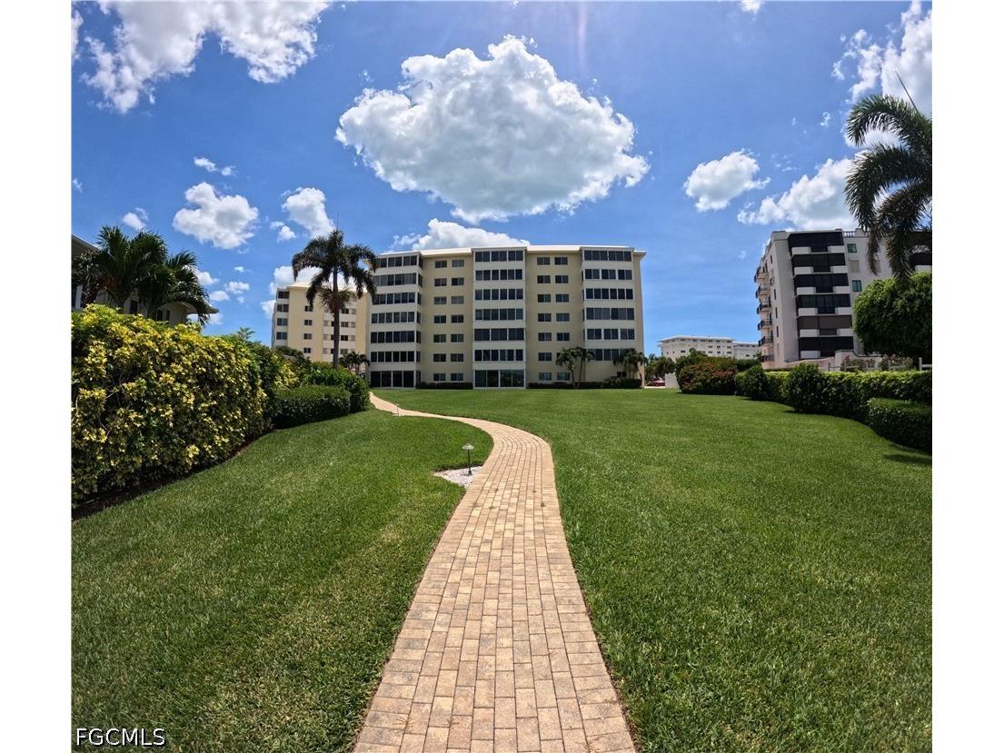 3420 Gulf Shore Boulevard N #43 Naples FL 34103 2026025452 image29