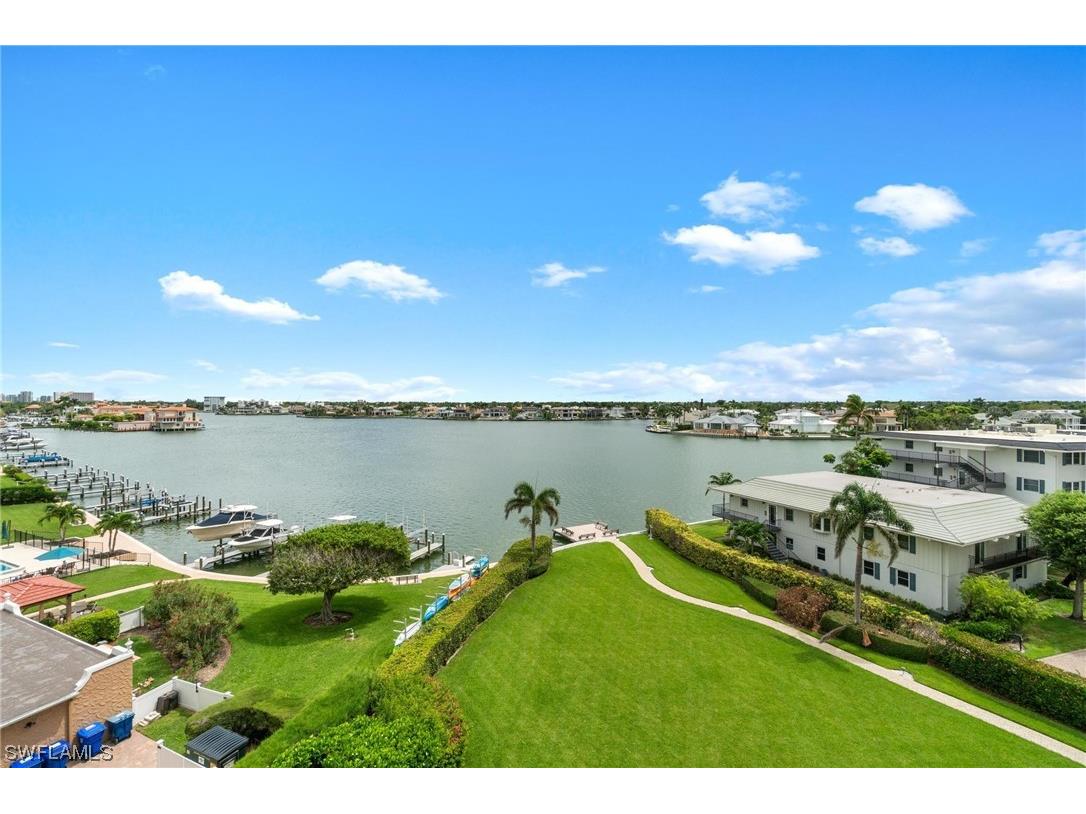 3420 Gulf Shore Boulevard N #61 Naples FL 34103 223060490 image1