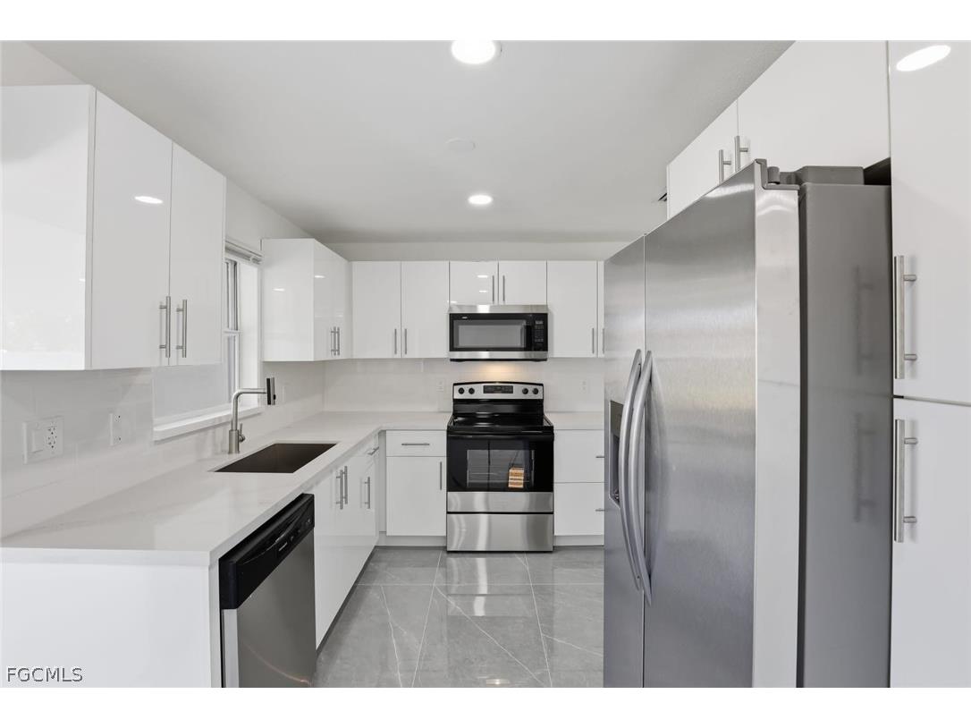 3420 SE 4th Place Cape Coral FL 33904 2026012638 image11