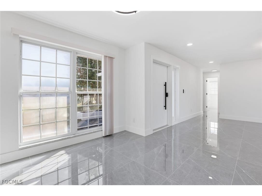 3420 SE 4th Place Cape Coral FL 33904 2026012638 image9