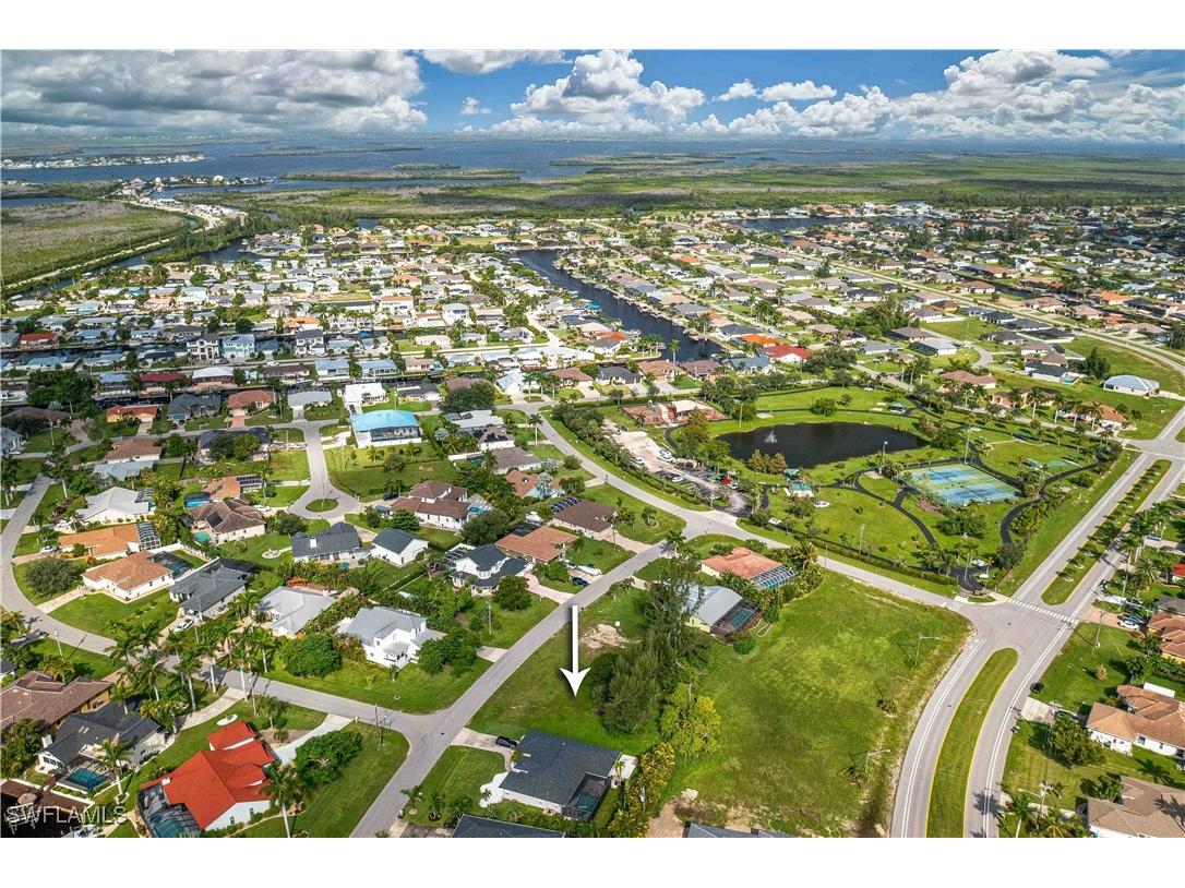 3421 SW 7th Lane Cape Coral FL 33991 224073510 image1