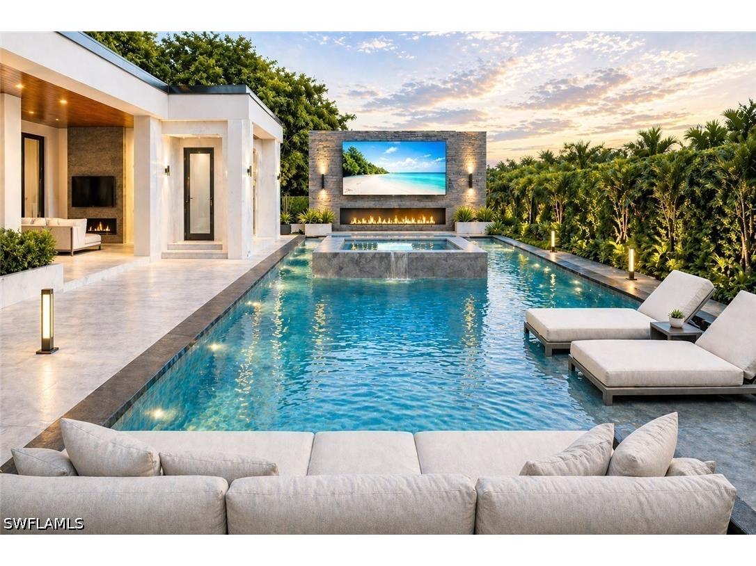 3423 Canal Street Naples FL 34112 226015923 image1