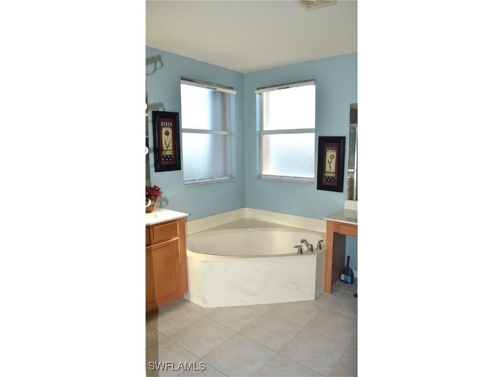 3424 Dandolo Circle Cape Coral FL 33909 225068228 image17