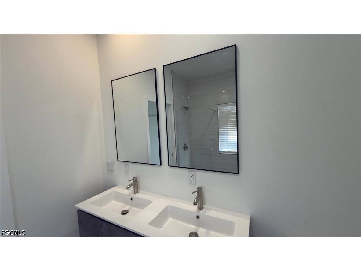 3424 NE 21st Place Cape Coral FL 33909 2026022488 image15