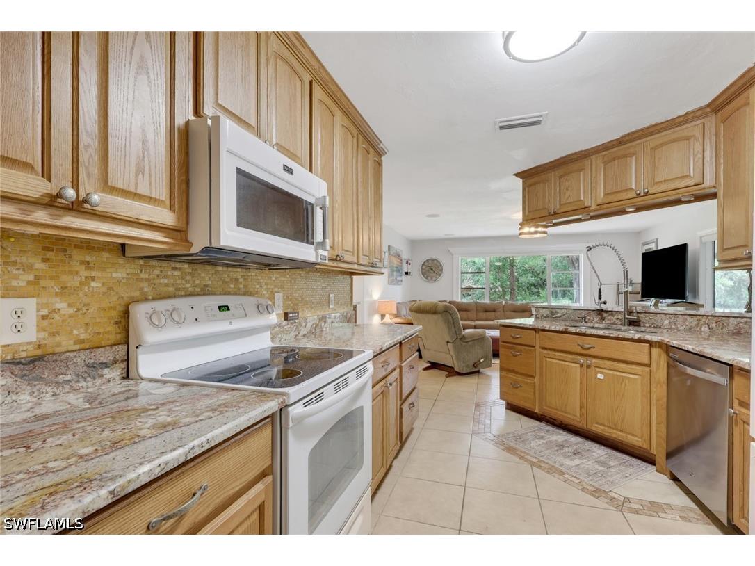 3425 29th Avenue SW Naples FL 34117 226021397 image10