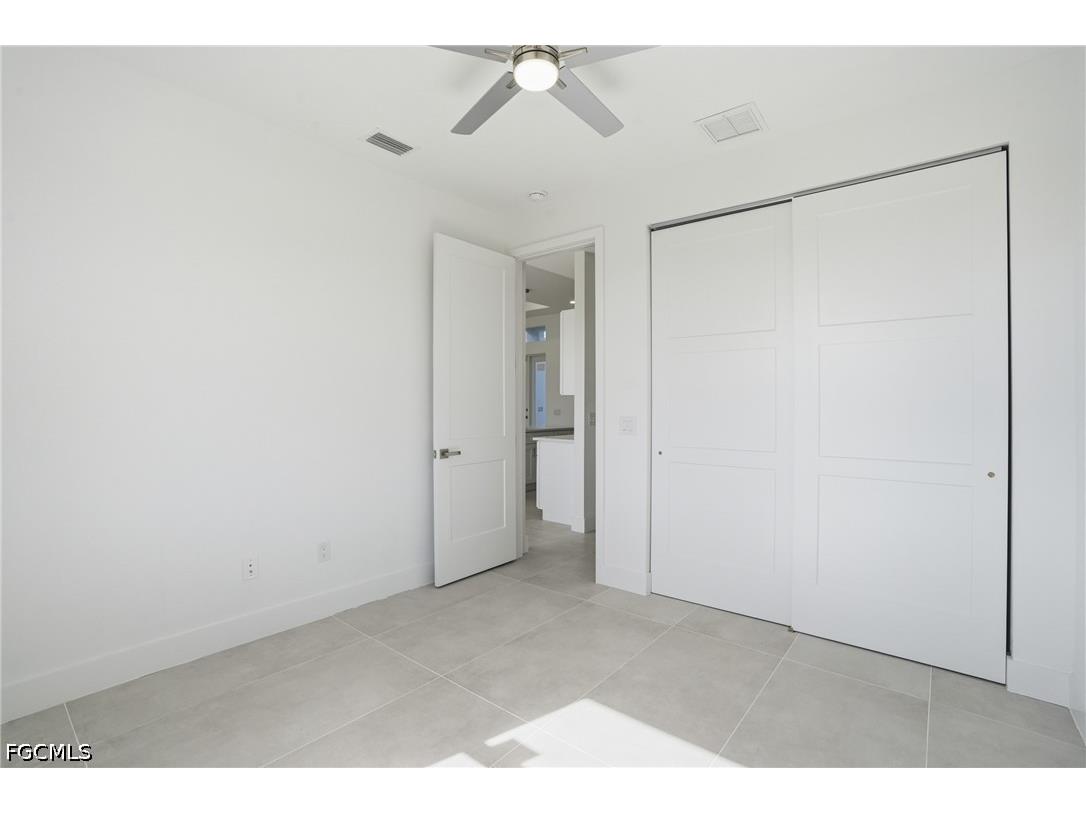 3425 NE 14th Place Cape Coral FL 33909 2026017238 image18