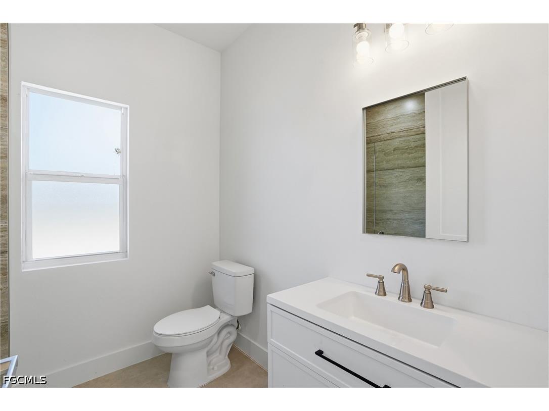 3425 NE 14th Place Cape Coral FL 33909 2026017238 image19