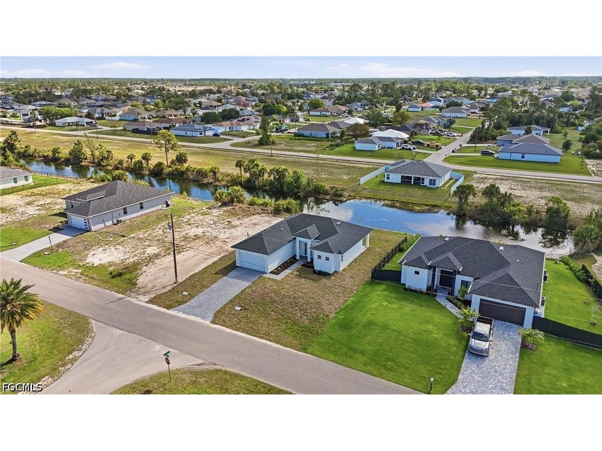 3425 NE 14th Place Cape Coral FL 33909 2026017238 image34
