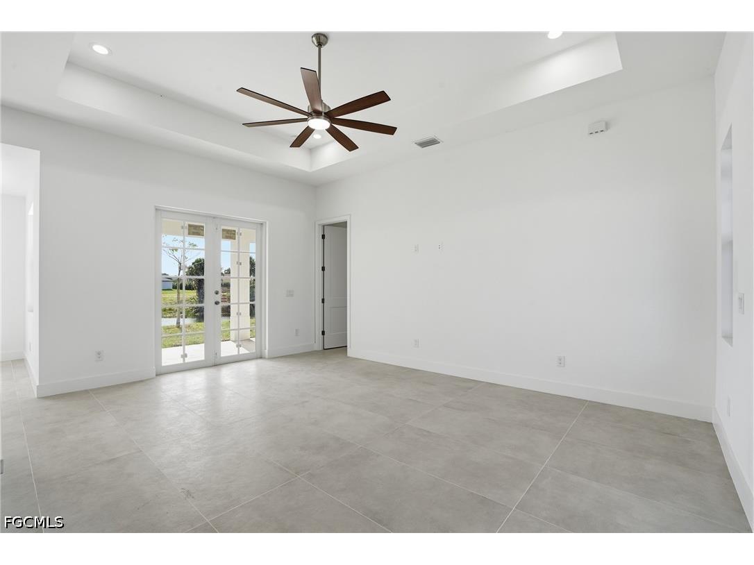 3425 NE 14th Place Cape Coral FL 33909 2026017238 image6