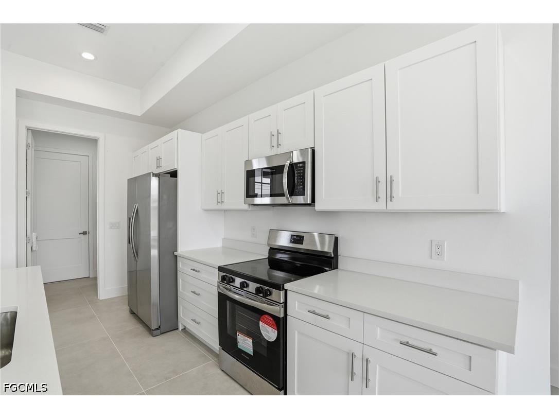 3425 NE 14th Place Cape Coral FL 33909 2026017238 image9