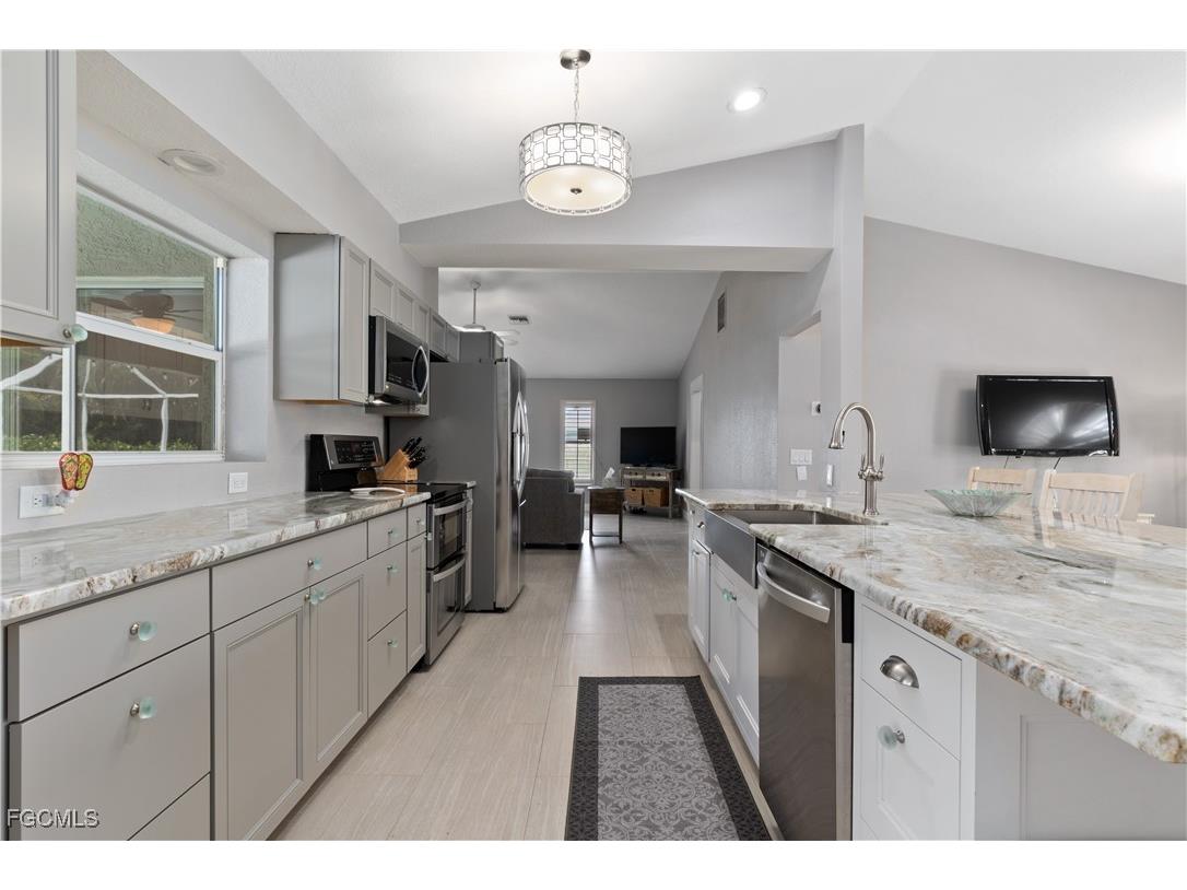 3425 SE 4th Avenue Cape Coral FL 33904 2025000218 image23