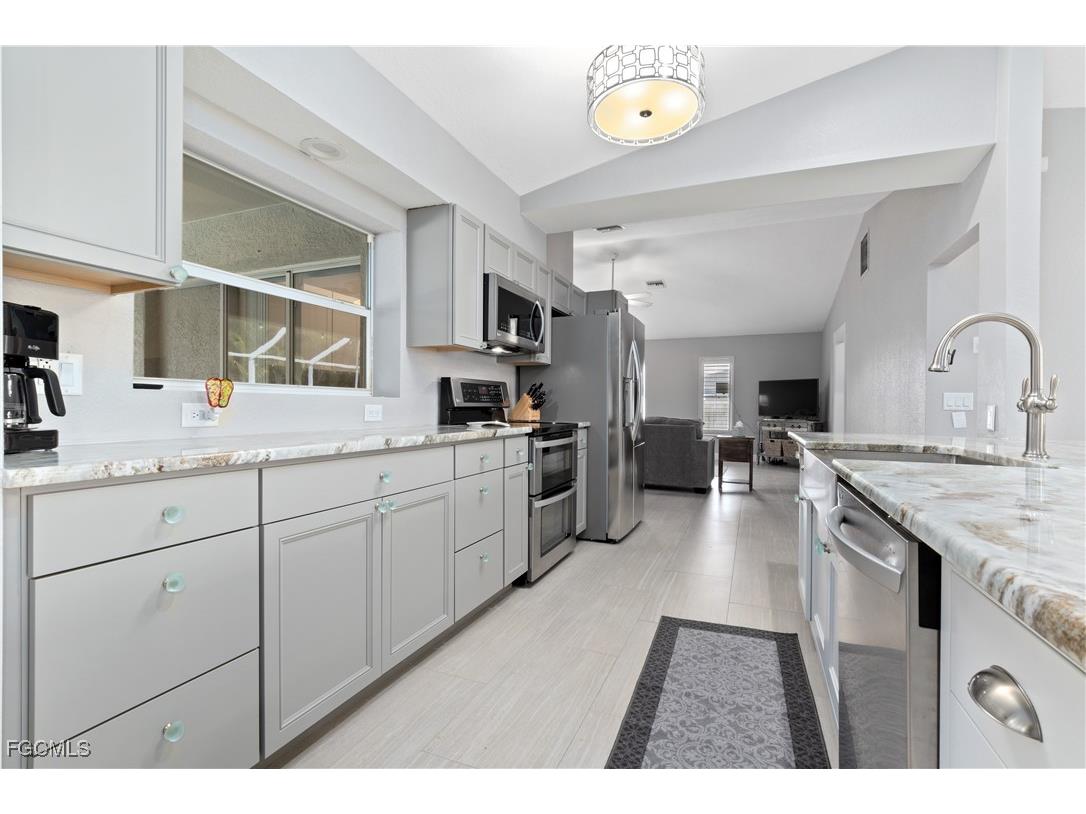 3425 SE 4th Avenue Cape Coral FL 33904 2025000218 image24