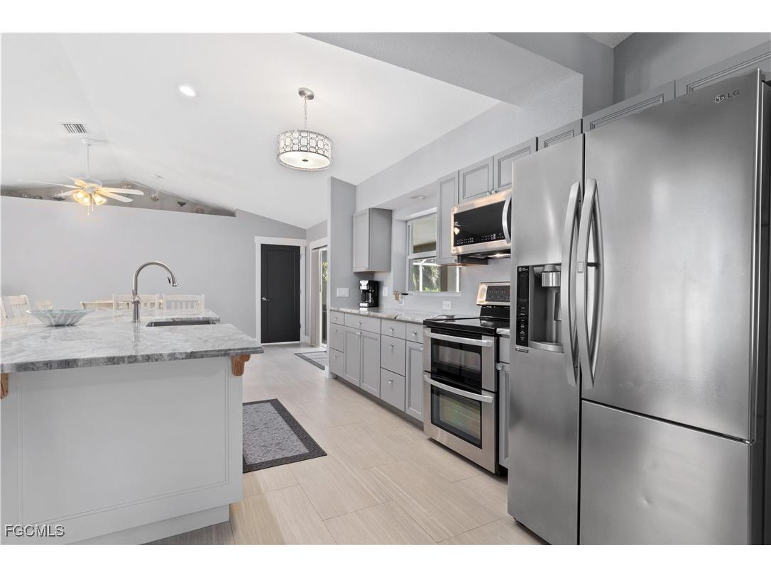 3425 SE 4th Avenue Cape Coral FL 33904 2025000218 image25