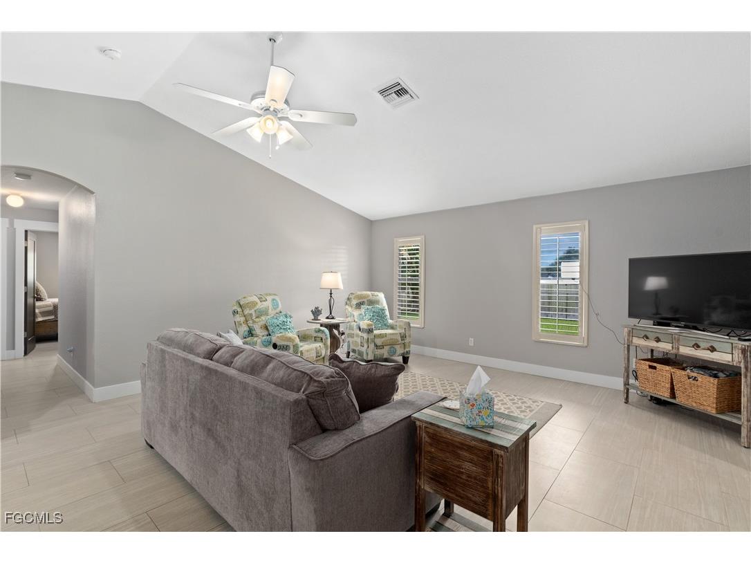 3425 SE 4th Avenue Cape Coral FL 33904 2025000218 image49