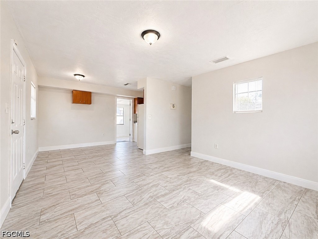3425 South Street Fort Myers FL 33916 2026020005 image1