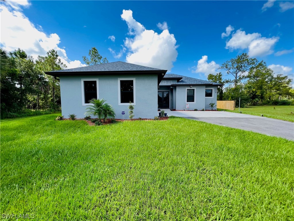 3426 27th Avenue NE Naples FL 34120 224020276 image1