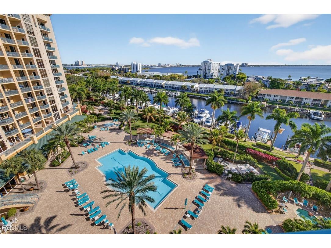 3426 Hancock Bridge Parkway #902 North Fort Myers FL 33903 2026005396 image1