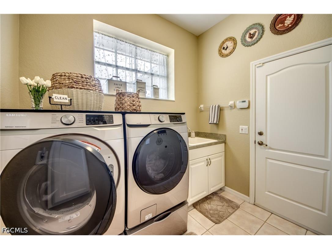 3426 SW 7th Lane Cape Coral FL 33991 2026025649 image37