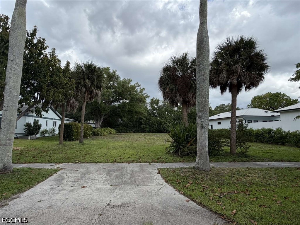 3427 Avocado Drive Fort Myers FL 33901 2026016167 image1
