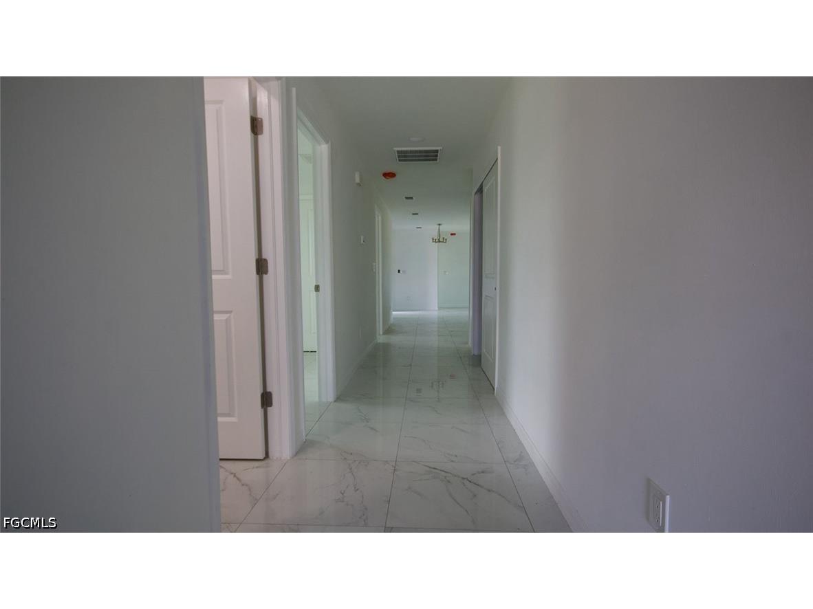 3428 Jeffcott Street Fort Myers FL 33916 2026026216 image6