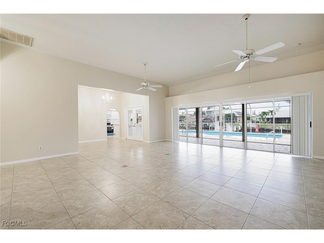 3428 SW 7th Terrace Cape Coral FL 33991 2025008423 image6