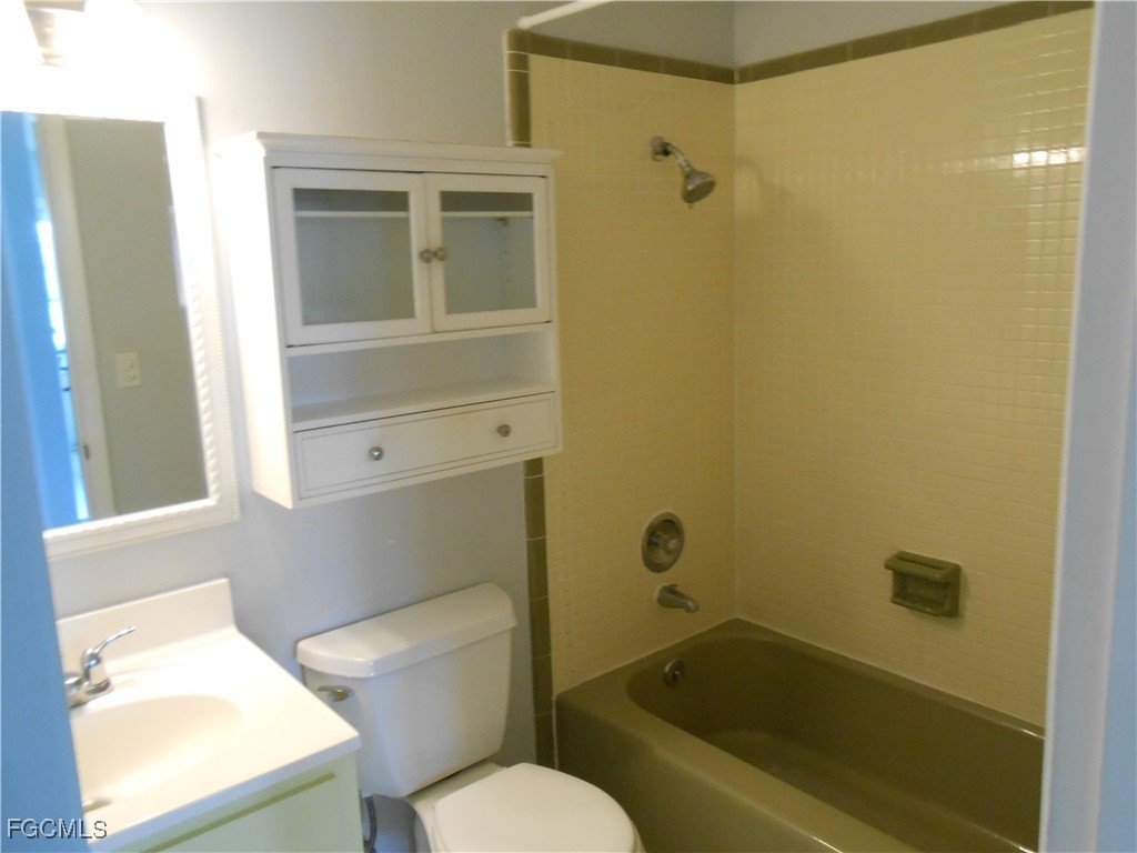 343 Joel Boulevard #211 Lehigh Acres FL 33936 2025000716 image11