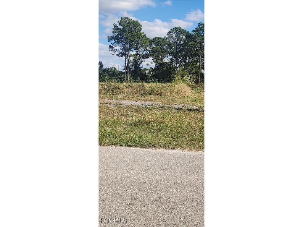 343 Western Avenue S Lehigh Acres FL 33974 2025023808 image3